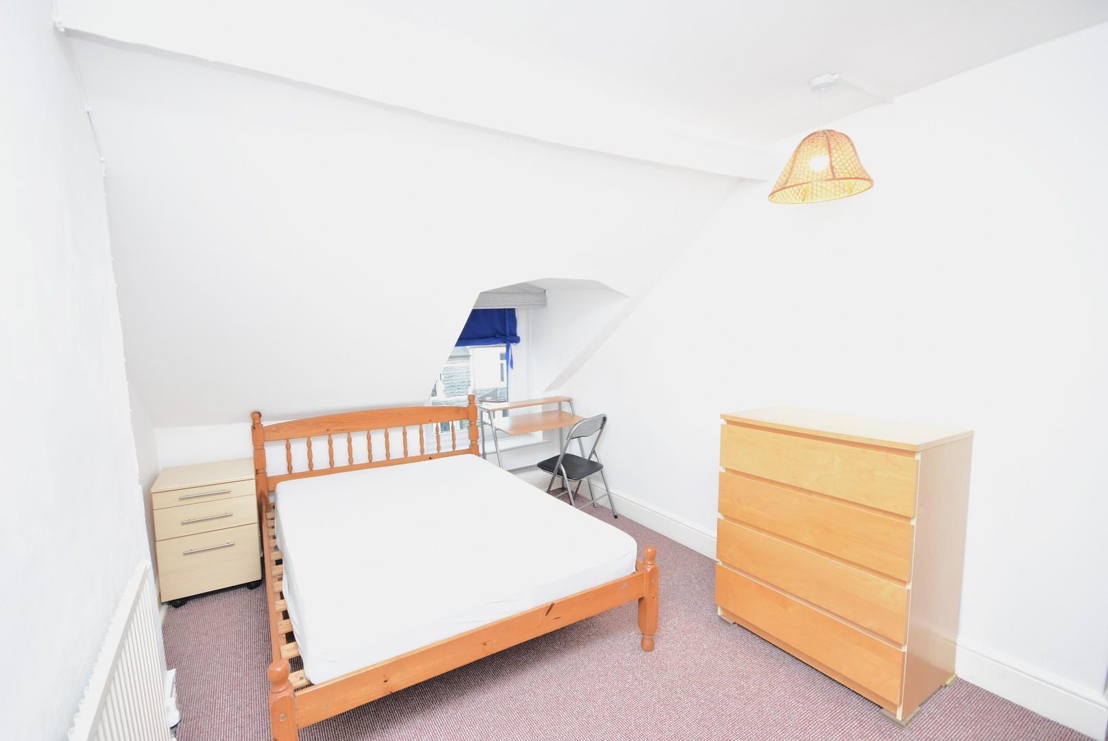 Flat 3, 68 Windsor Road, Penarth, CF64 1JJ